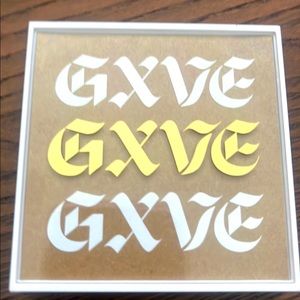 GXVE- Gwen Stefani Simple Kind of Life Eyeshadow Palette